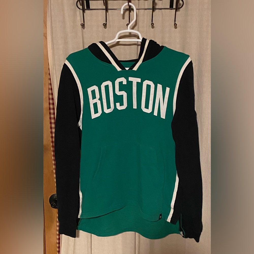 Brand New Boston Celtics Hoodie (L)